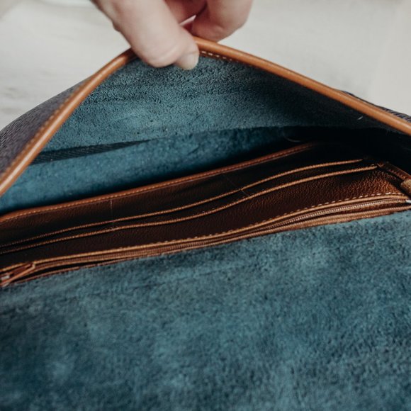 Vintage Dooney & Bourke Leather Shoulder Bag - Picture 9 of 10